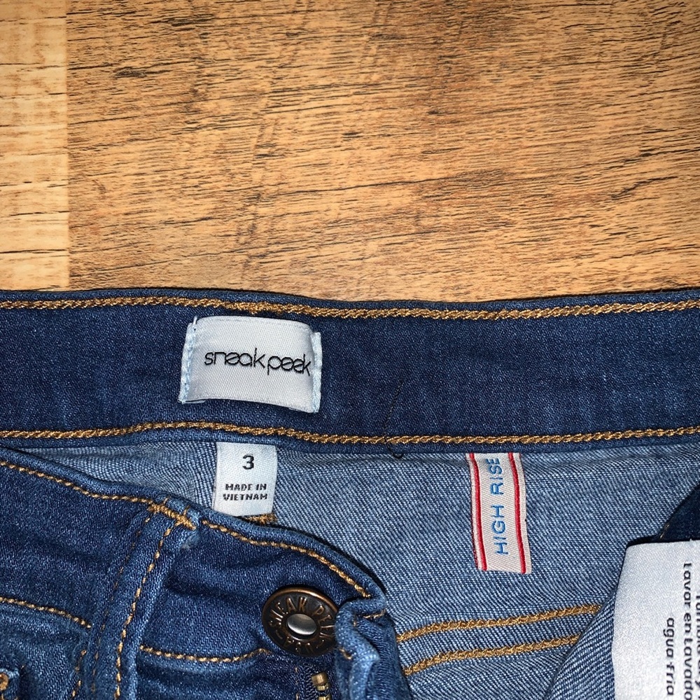 Jeans - Picture 2 of 3